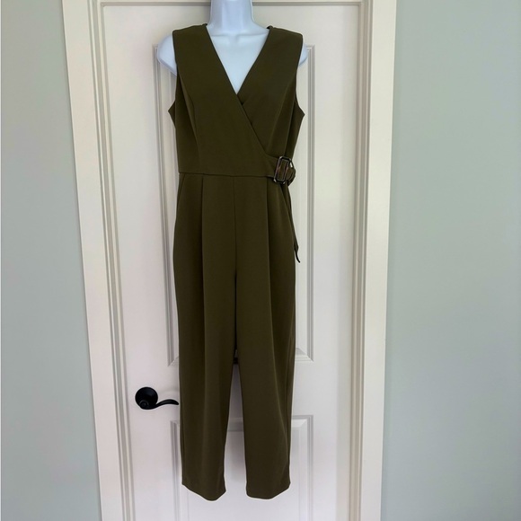 Calvin Klein Straight Leg Cropped Jumpsuit 8 - Picture 1 of 9